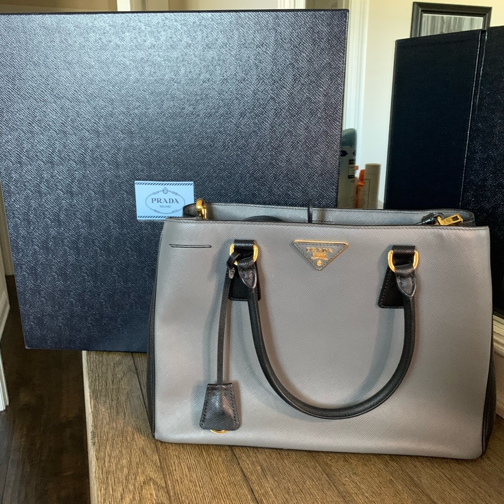 Prada Saffiano Double Zip Tote Bag, Gray/Black
